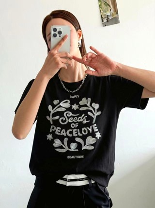 黑色