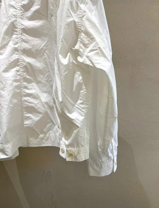 白色
