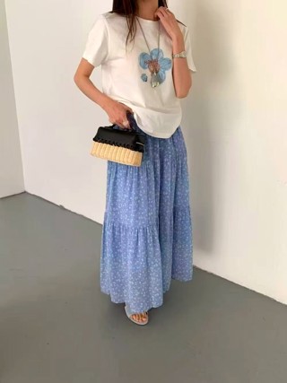 蓝色