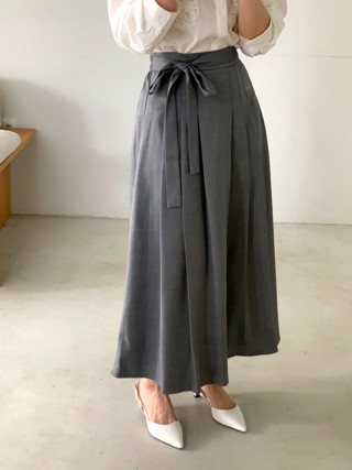 灰色