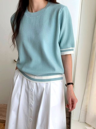 蓝色
