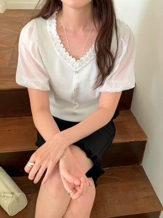 白色