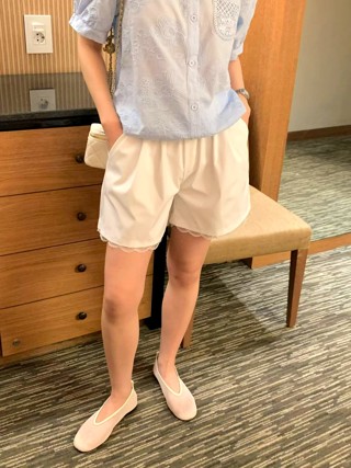 白色