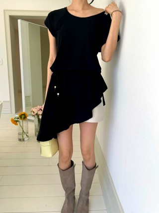 黑色