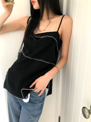 黑色