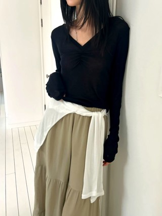 黑色