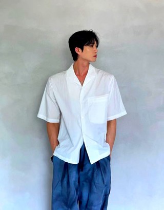 白色
