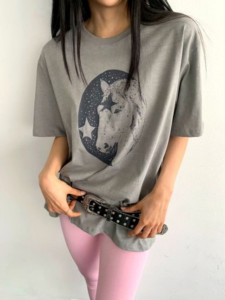 灰色