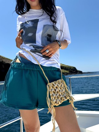 白色
