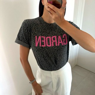 灰色