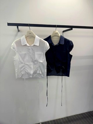 白色
