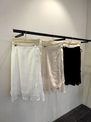 白色