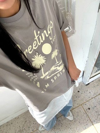 灰色