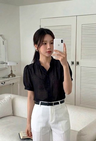 黑色