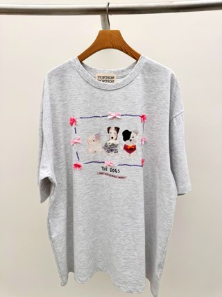 灰色