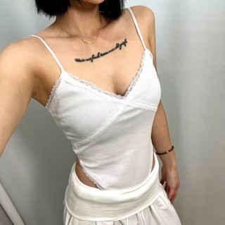 白色