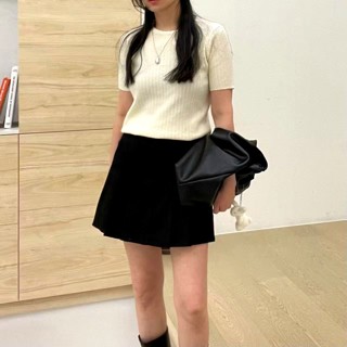 白色