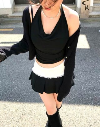 黑色