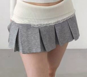 灰色