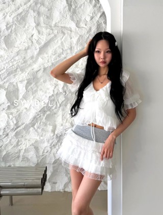 白色