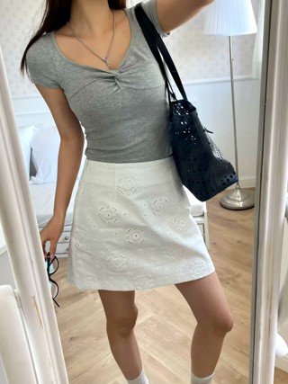 白色