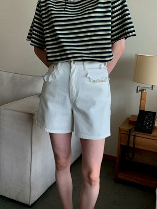 白色