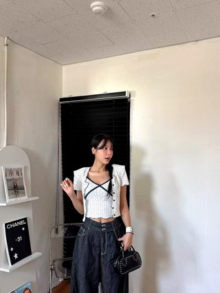 白色
