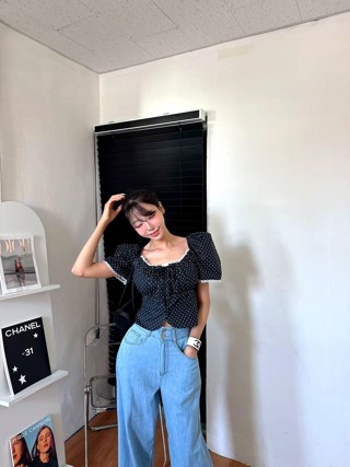 黑色