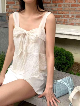 白色