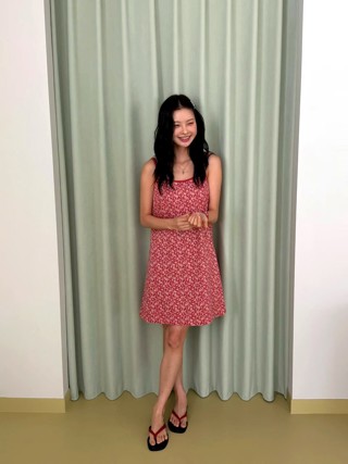 红色