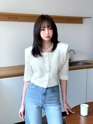 白色