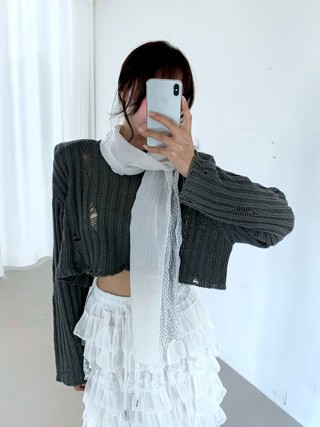 灰色