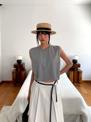 灰色