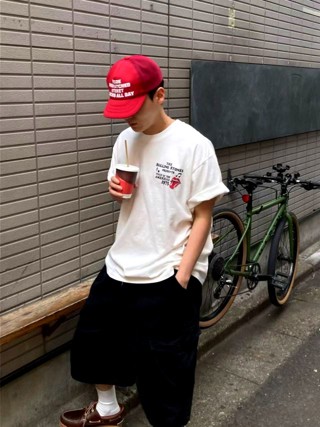 白色