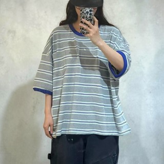 灰色