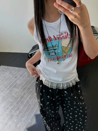 白色