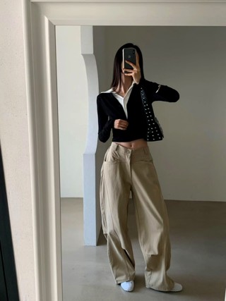 黑色