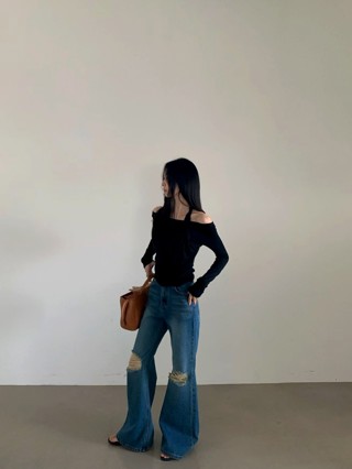 黑色