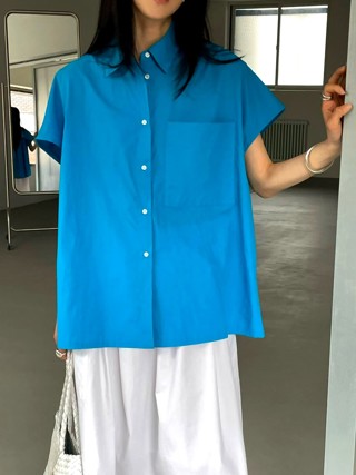 蓝色