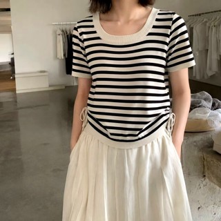 白色