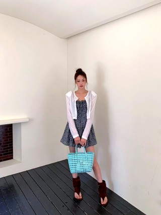 白色