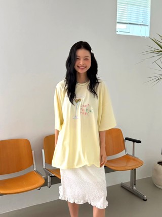 黄色