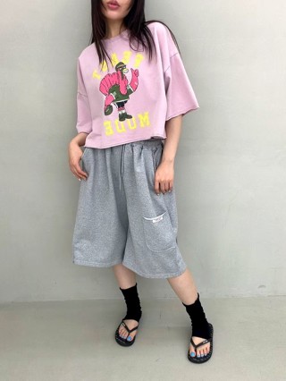 灰色