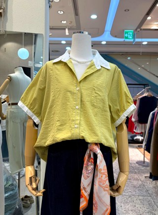 黄色