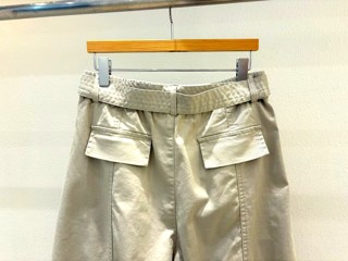 米色