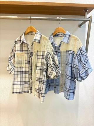 蓝色