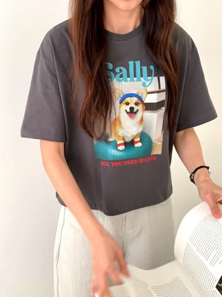 灰色