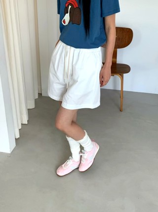 白色