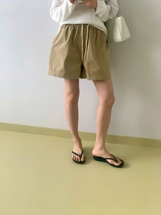 米色
