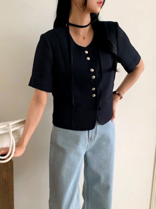 深蓝色